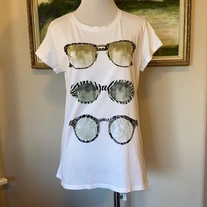 Zara Like New Trafaluc White Sunglasses Tee